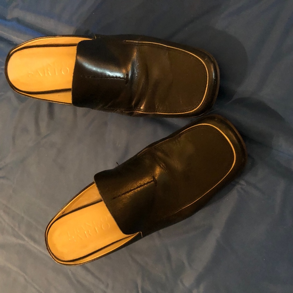 Franco Sarto clogs, navy with tan trim, leather